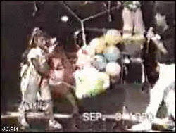 Pinata_hit_balls